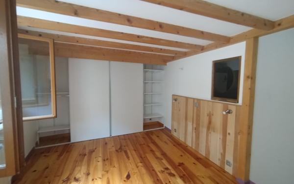 Maison à louer    5 pièces • 99,22 m2 Montréal