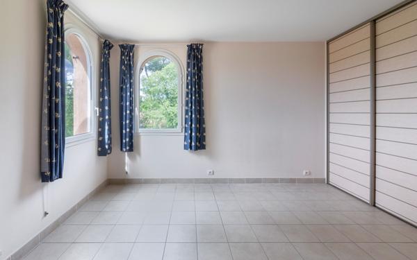 Maison à vendre    6 pièces •  Saint-Gély-du-Fesc