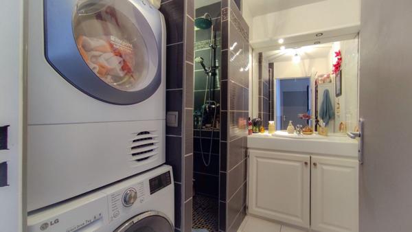 EXCLUSIVITE Maison de ville La Londe Les Maures 4 pièce(s) 86 m2+balcon+parking  sécurisé