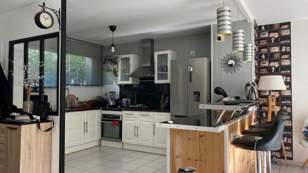 EXCLUSIVITE Maison de ville La Londe Les Maures 4 pièce(s) 86 m2+balcon+parking  sécurisé