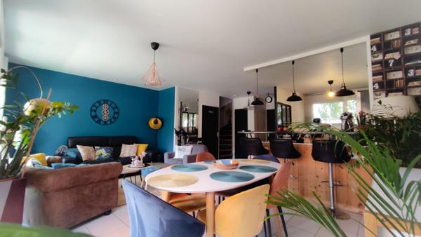 EXCLUSIVITE Maison de ville La Londe Les Maures 4 pièce(s) 86 m2+balcon+parking  sécurisé