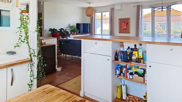 Maison familiale lumineuse avec 5 chambres, balcon, terrasse et jardin à Poitiers