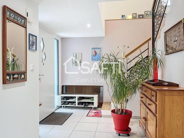 Maison 8 pièces 220 m²