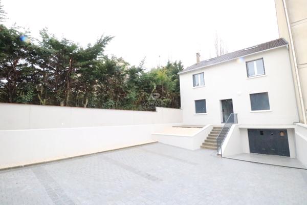 Appartement Conflans Sainte Honorine 2 pièce(s) 33 m2 Loyer 828 €/mois charges comprises **  - Référence  8295