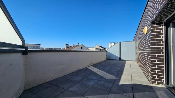 TYPE 3 AVEC TERRASSE ET 2 PARKINGS - SOUMIS A LA LOI PINEL