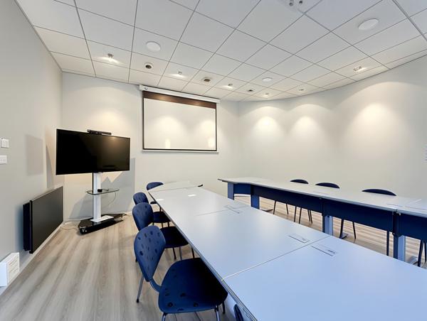 Immeuble 26 pièces 845.5 m2