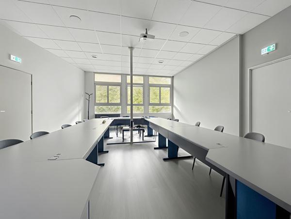 Immeuble 26 pièces 845.5 m2