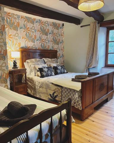 Castelnau-Pégayrols (12620) Coup de coeur!! village médiéval, maison traditionnelle (+jardin), entièrement rénovée