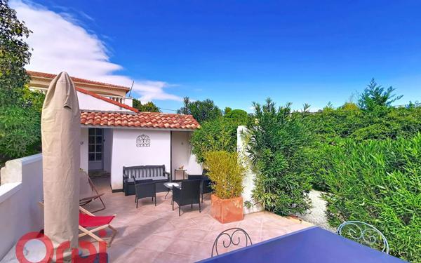 Maison à vendre    2 pièces •  La Cadière-d'Azur