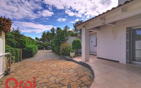 Maison à vendre    2 pièces •  La Cadière-d'Azur