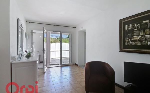 Maison à vendre    2 pièces •  La Cadière-d'Azur