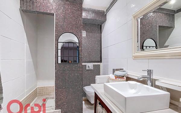 Maison à vendre    2 pièces •  La Cadière-d'Azur