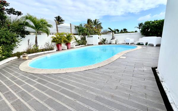 Maison à vendre    4 pièces • 152 m2 Saint-François