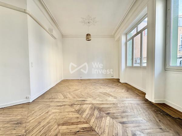 Appartement T3 en rez-de-chaussée de 65.99 m2.