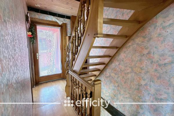 Immeuble 10 pièces - 210 m²