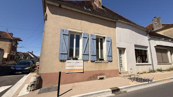 Maison divisée en deux appartements destinés à la location.