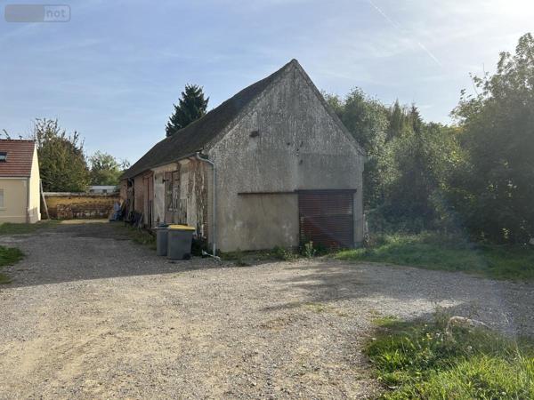 Immeuble à vendre à Allonne dans l'Oise (60000), ref : 80121-2528