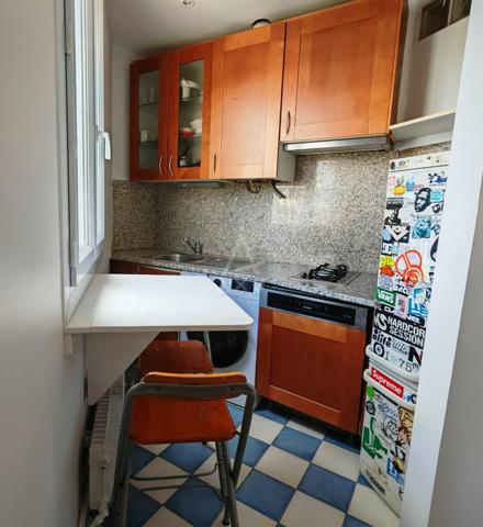 PARIS 15e – 2 PIÈCES AVEC VUE EXCEPTIONNELLE SUR PARC ?? – COUP DE CŒUR