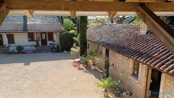 Maison touristique avec rentabilité  proche tournus
