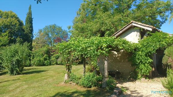 Maison touristique avec rentabilité  proche tournus