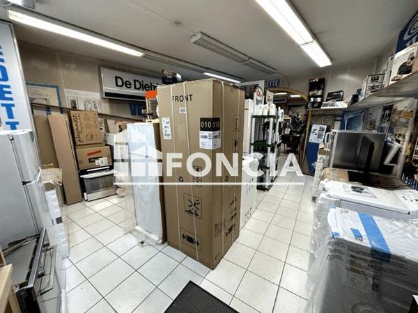 À vendre Local commercial 72 m² - Roanne 42300
