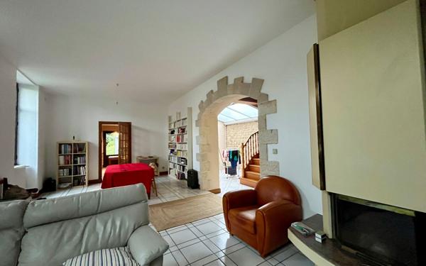 Maison à vendre    6 pièces •  Niort