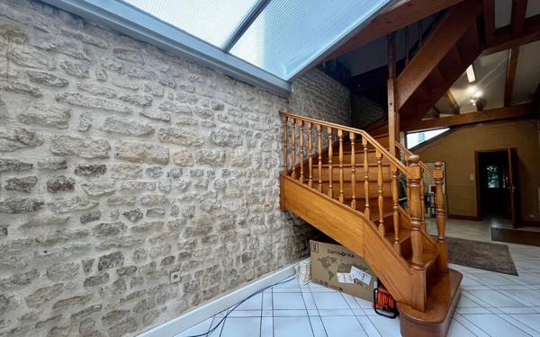 Maison à vendre    6 pièces •  Niort