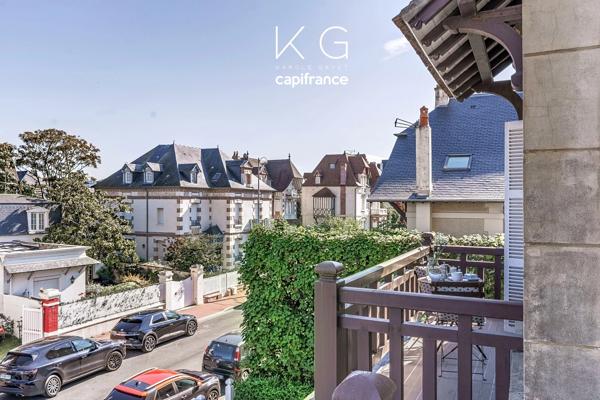 Deauville hypercentre, proche du casino, appartement de charme 83 m2 avec 2 chambres (3 possibles) dans une villa typique deauvillaise