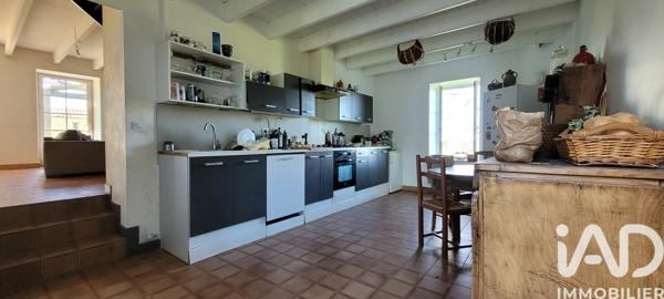 Maison à vendre 6 pièces 178 m² Saint-Loup-Lamairé