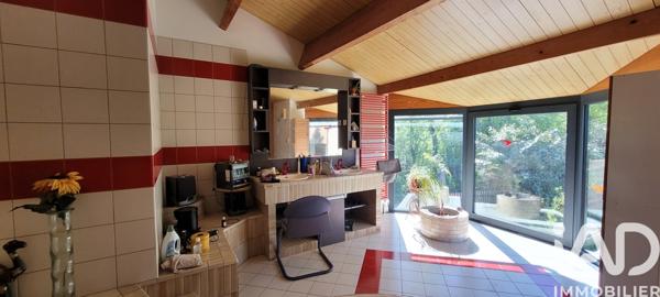 Maison à vendre 6 pièces 178 m² Saint-Loup-Lamairé