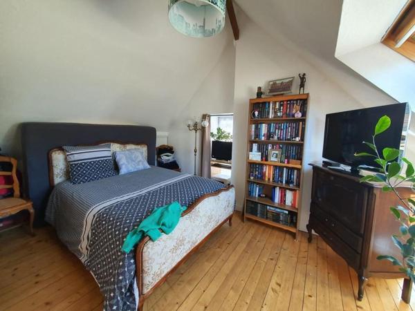 LANESTER : Un appartement en duplex avec les avantages d’une maison