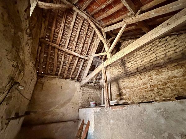 Maison 3 pièces à louer à Villeneuve-la-Guyard - Réf 1574