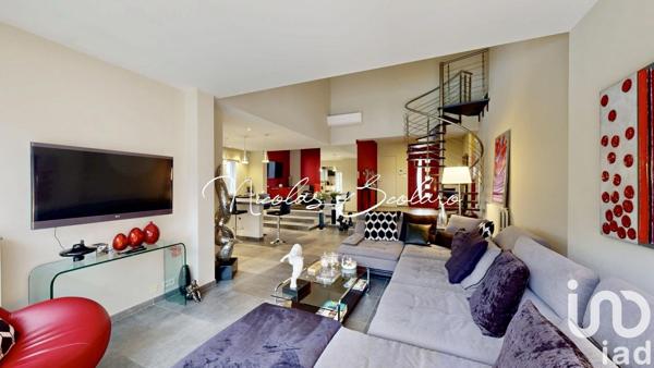 Maison 7 pièces de 223 m² à Taillades (84300)