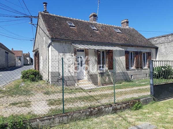 MAISON EN PIERRE AVEC GRANGE INDEPENDANTE