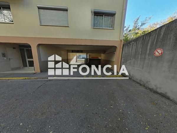 Location Parking - 20 AVE GENERAL NOGUES Toulon 83000