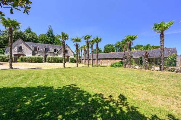 Vente Château Plomelin 15 Pièces 800 m²