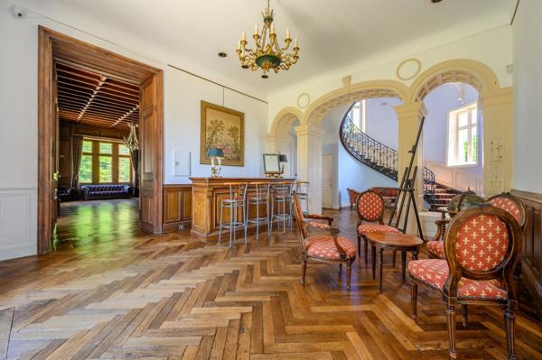 Vente Château Plomelin 15 Pièces 800 m²