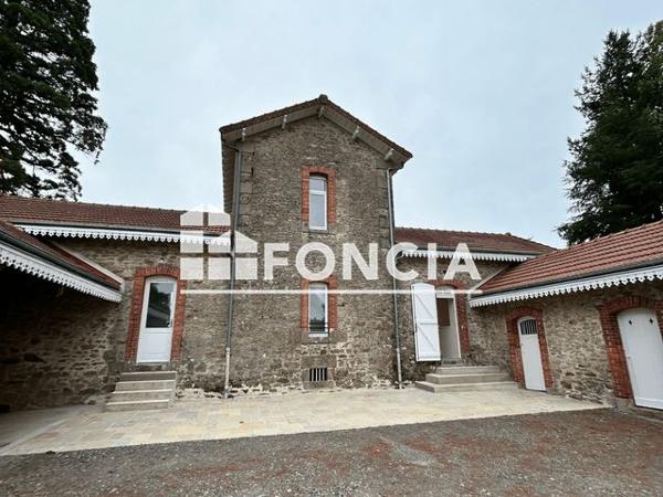 Location Maison 3 pièces 83.2 m² - Chaptelat 87270