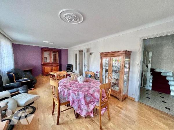 HAZEBROUCK hyper centre !! Cadre de vie très agréable à proximité de toutes commodités !!
Bel ...