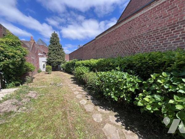 HAZEBROUCK hyper centre !! Cadre de vie très agréable à proximité de toutes commodités !!
Bel ...