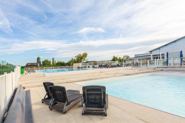 Chalet au bord de l’eau, Domaine de l’Ile Verte, Juziers