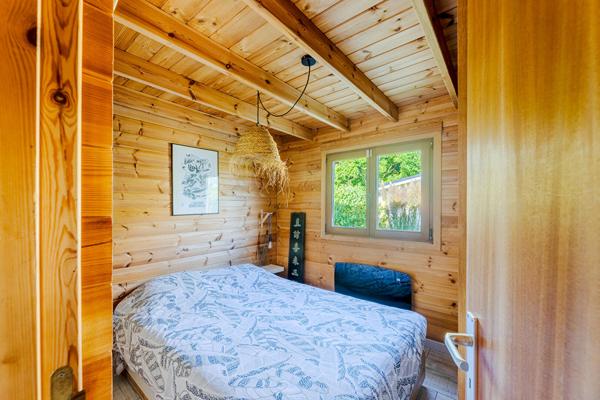 Chalet au bord de l’eau, Domaine de l’Ile Verte, Juziers