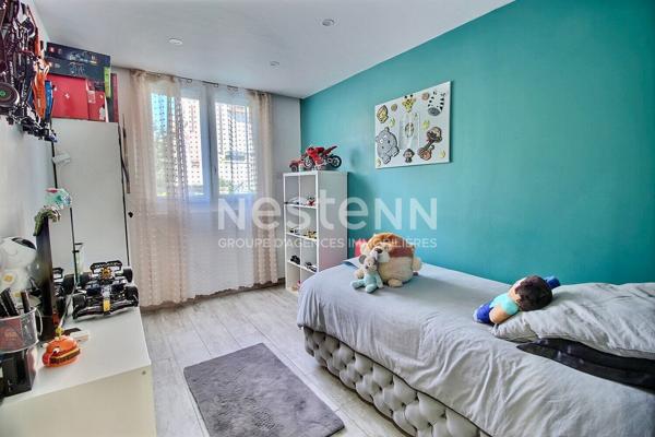 Marignane - Appartement de type 4 d'environ 74m² avec terrasse et jardin privatif de 280m²