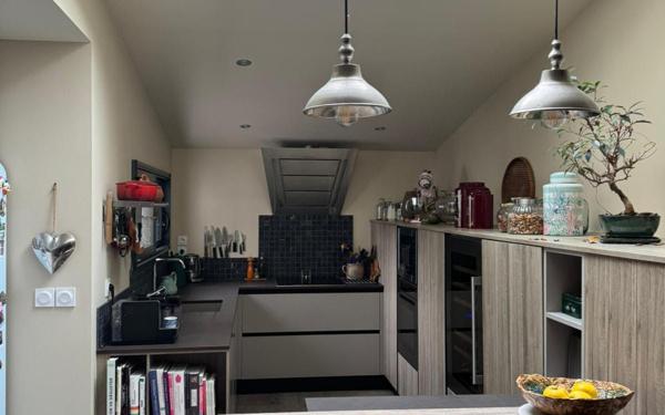 Maison à vendre    5 pièces • 168 m2 La Flotte