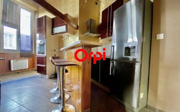 Appartement à vendre    1 pièce • 27,30 m2 Lyon 3