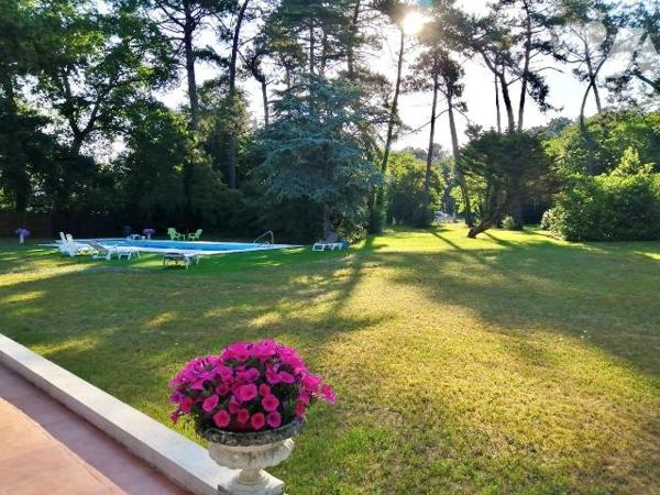 Propriété à vendre à LABENNE Landes 40
Charmante maison de plain-pied édifiée dans les années ...