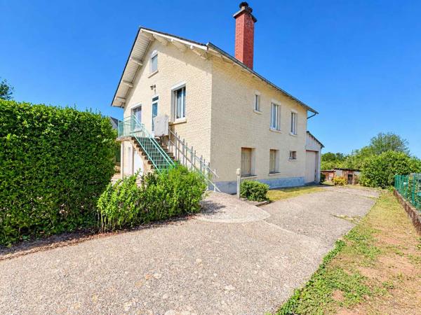 La Primaube vers Rodez. Jolie maison 4 chambres avec garage + atelier.