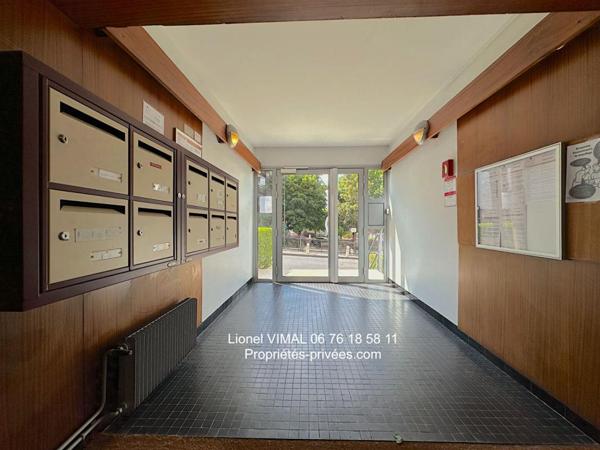 Appartement 2 pièces 41 m2 rénové, dernier étage