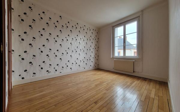 Appartement à louer    4 pièces •  Sully-sur-Loire