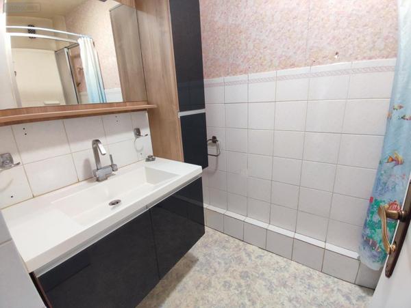 Appartement à vendre à Sotteville-lès-Rouen en Seine-Maritime (76300), ref : 2025-051   
HOTEL DE VILLE